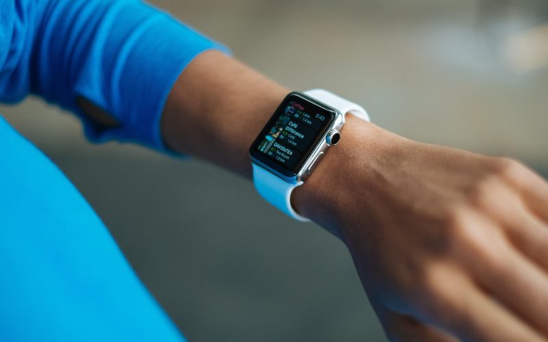 Fitbit Charge 5 : suivi d&rsquo;activité et qualité du sommeil